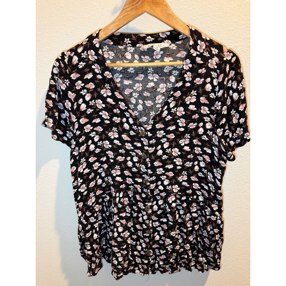 Indigo Rose Womens 1X Black Pink Floral V-Neck Button Front Peplum Blouse Top